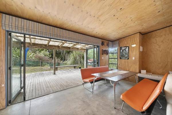 Tranquilo - Waikawa Beach Holiday Home