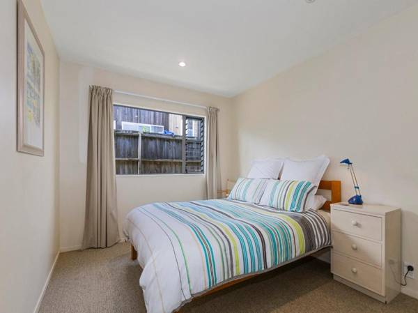 The Beach House - Ruakaka Holiday Home