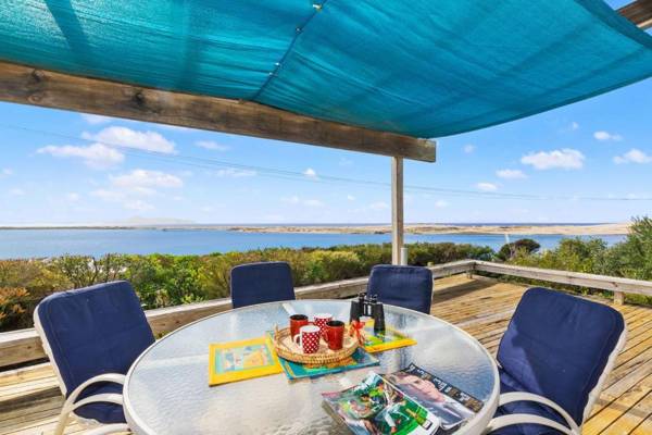 Taste Of Paradise with WiFi!- Mangawhai Heads Holiday Home