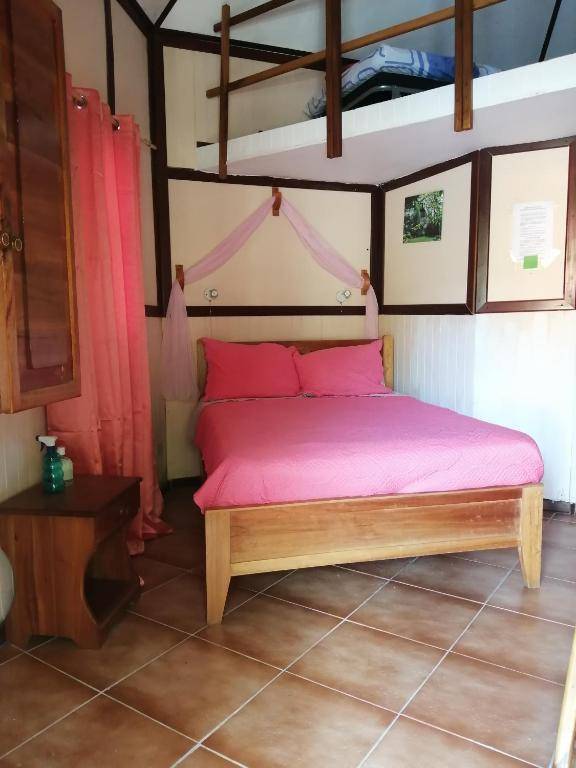 Cabañas Mountain River Lake Inn