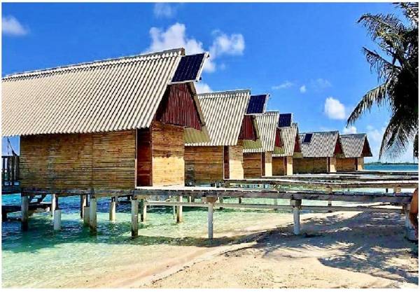 Private Cabin Over the Water PLUS Meals - San Blas Islands - private bathroom