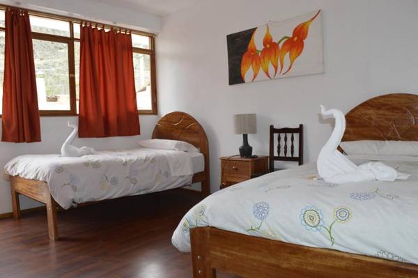 Las Orquideas Ollantaytambo