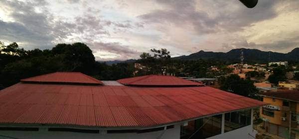 Hostal Cordillera Azul