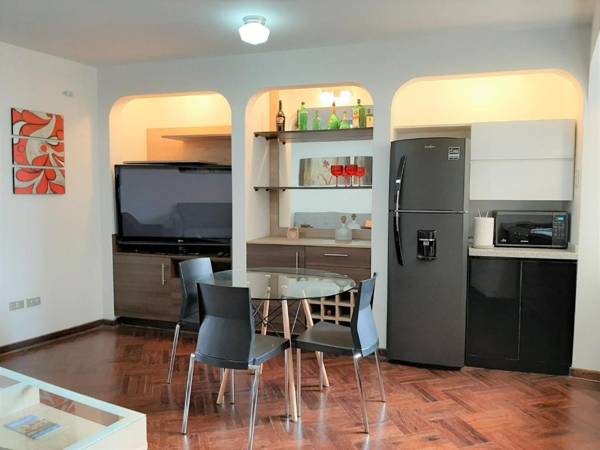 Miraflores Kennedy's Park Apartment