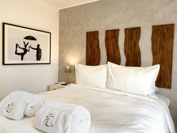 Breezy 2BR in Luxury Building