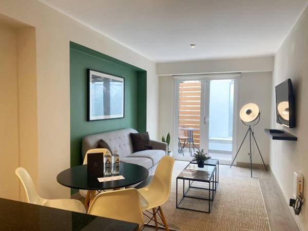 Cozy 1BR with Patio in Barranco