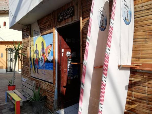 Totora Surf School