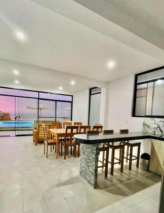 VISTA LINDA BUNGALOW para 8 personas Punta Veleros