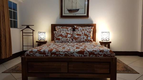 Villa Maroe (étage entier deux chambres salle de bain et cuisine)