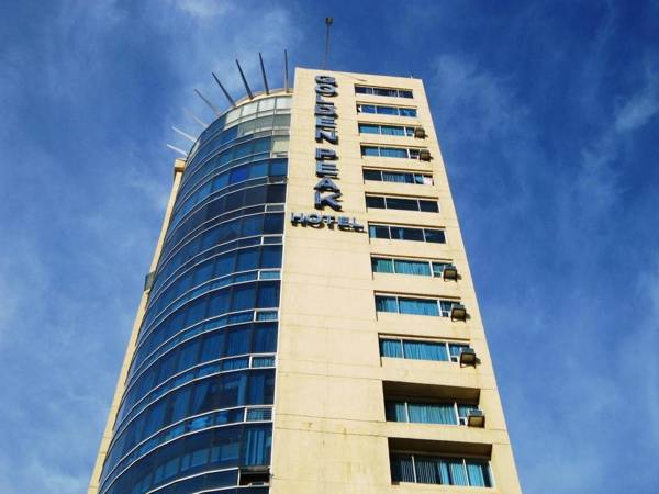 Golden Peak Hotel & Suites