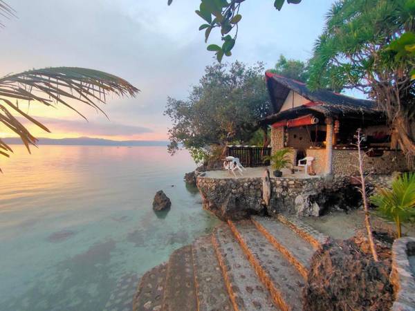 Moalboal T Breeze Coastal Resort