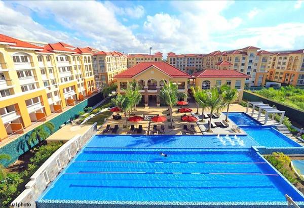 Kara's Family 2BR Condo Unit.*****