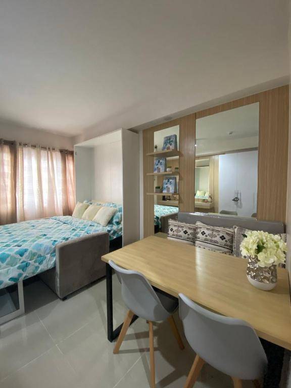 The Persimmon Studios