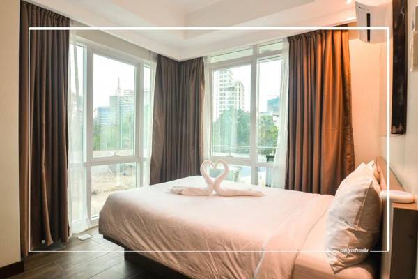 ComfySuites 2BR at Padgett Place near Ayala Mall