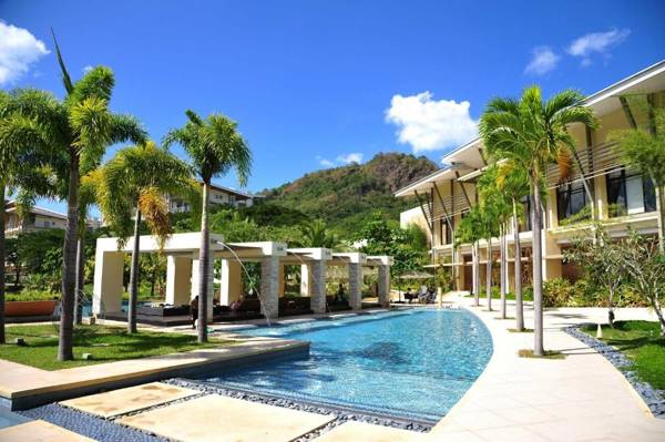 Creys condo at Pico de Loro Cove