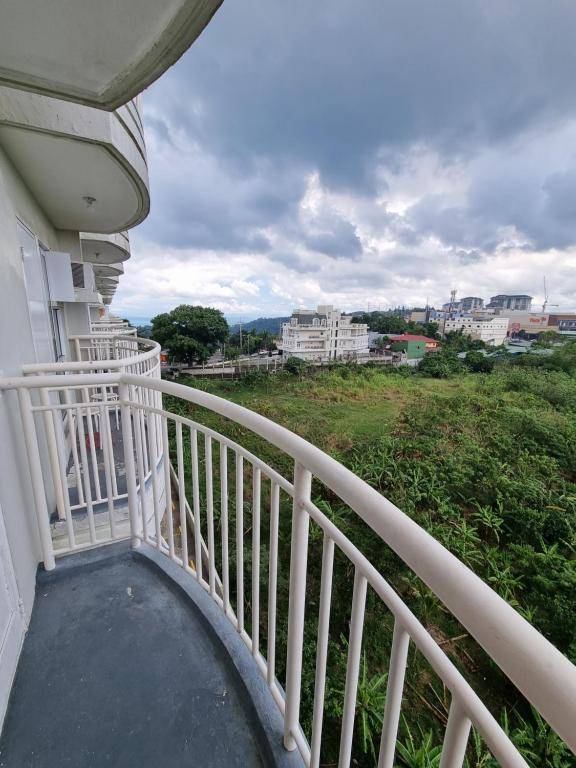 Full House Staycation