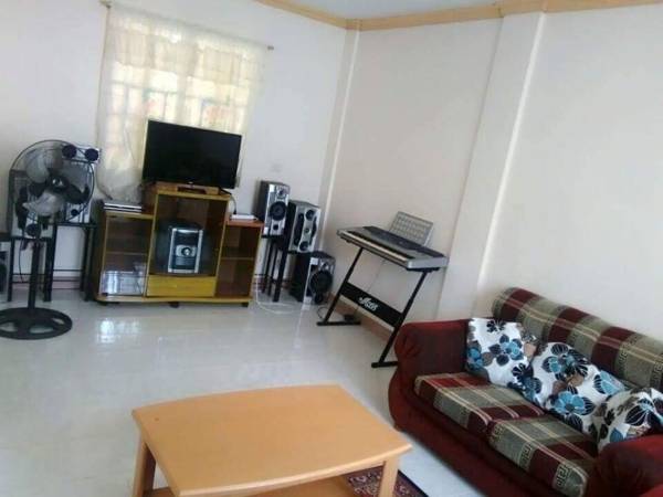 Green Autumn Resthouse