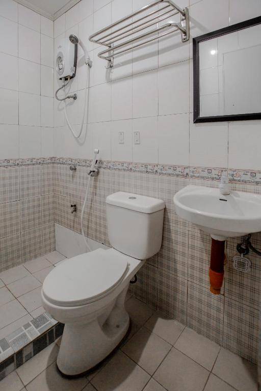 OYO 741 Sierra Travellers Inn