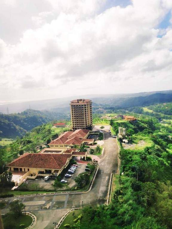 Taal Lake Staycation in Splendido-Lily Vacation