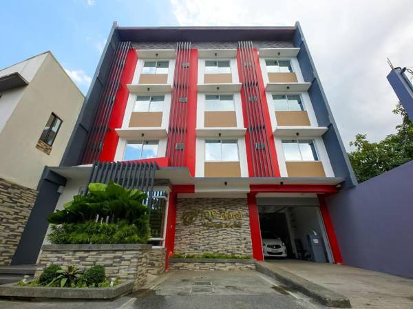 Vaccinated Staff - OYO 862 Jqv Hotel