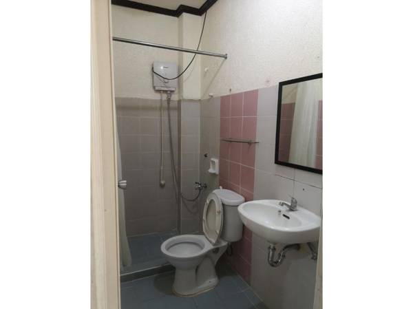 OYO 880 Flores De Musa Inn