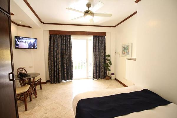 Mermaid Resort and Dive Center