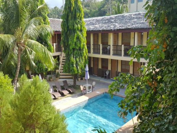 La Laguna Beach Club & Dive Center