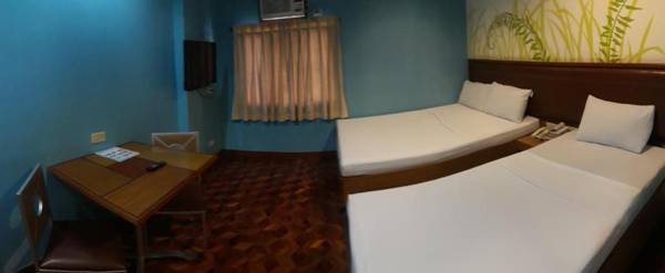 Park Bed & Breakfast Hotel Pasay - Vaccinated Staff
