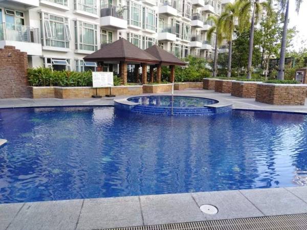 CF10C Condominium @The Parkside Villas