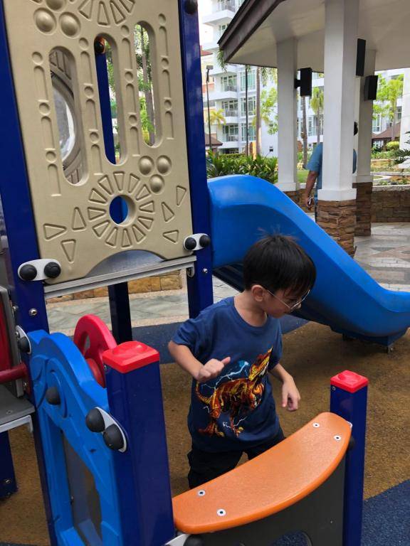 CF10C  Condominium @The Parkside Villas