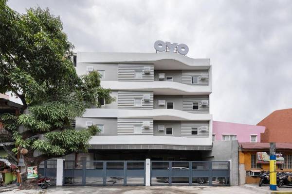 Vaccinated Staff - OYO 515 Finnex Hotel