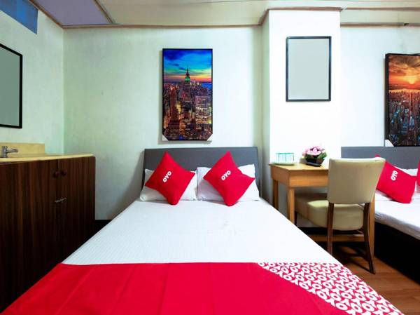 Vaccinated Staff - OYO 772 Remedios Apartment