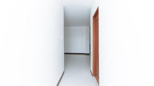 RedDoorz @ Carlvinchris Moonwalk Paranaque