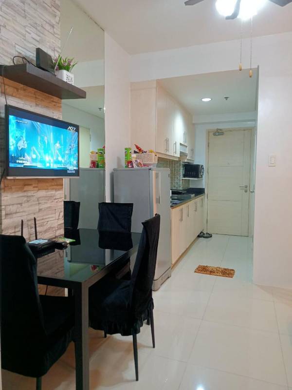 Vangie's Place Sea Residences
