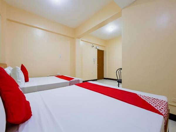 Vaccinated Staff - OYO 836 E & H Residences