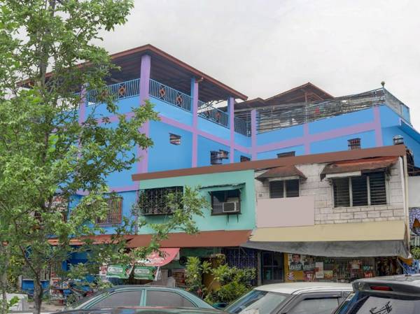 Vaccinated Staff - OYO 868 Solanos Transient House