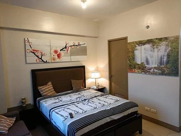 Palm Tree 2 Newport City 