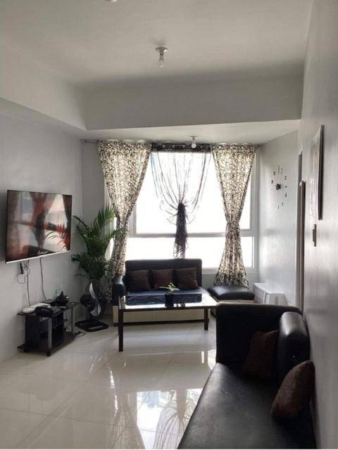 Emma and Jojo’s staycation in Mezza Residences