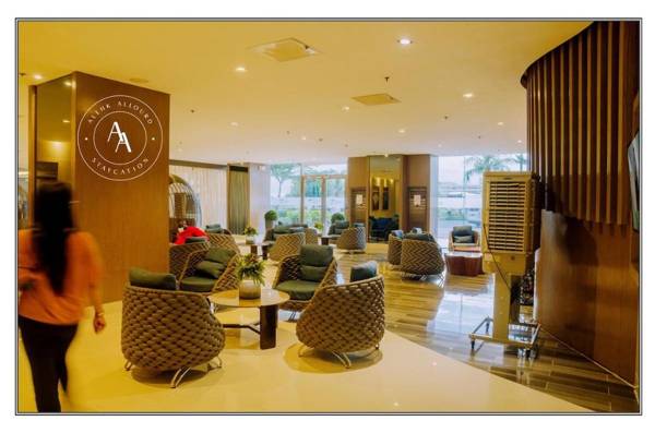 Bright Queen BR at Shore Residence 1 near MOA