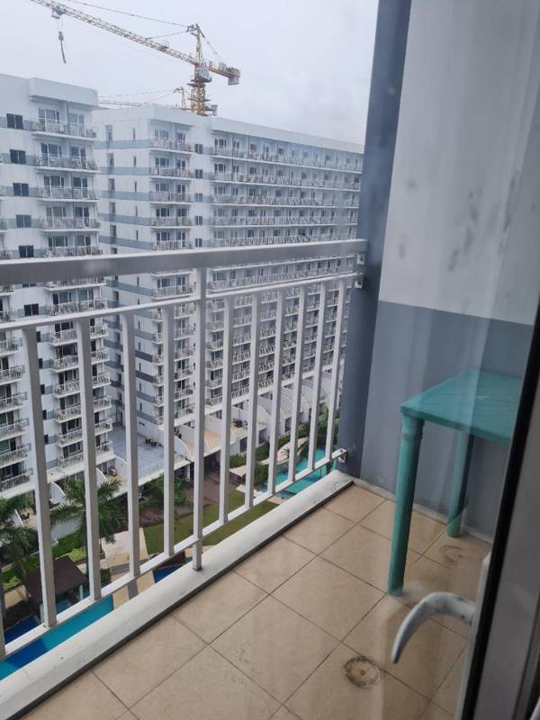 Shell Residences Suit