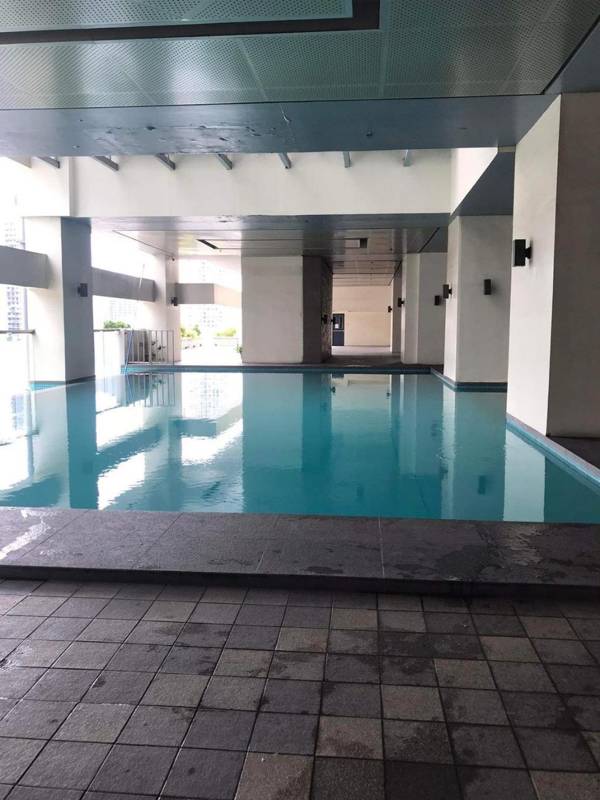 Victoria de Makati Staycation Suites