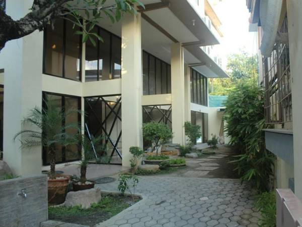 Anahaw Studio Suites