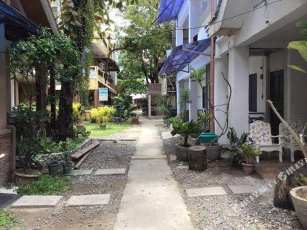 Rob and Fred's Resort