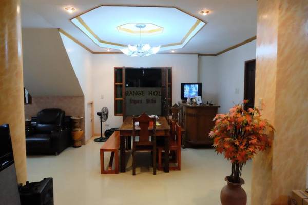 The Orange House - Vigan Villa