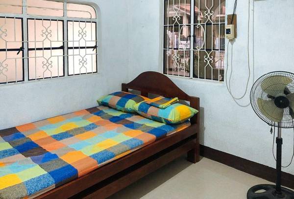 Rachos's Transient Santa Catalina Vigan