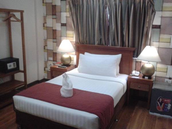 Royal Suites Condotel