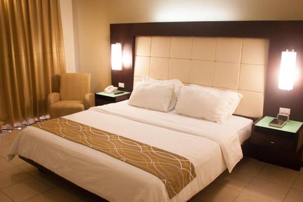 Circle Inn - Iloilo City Center