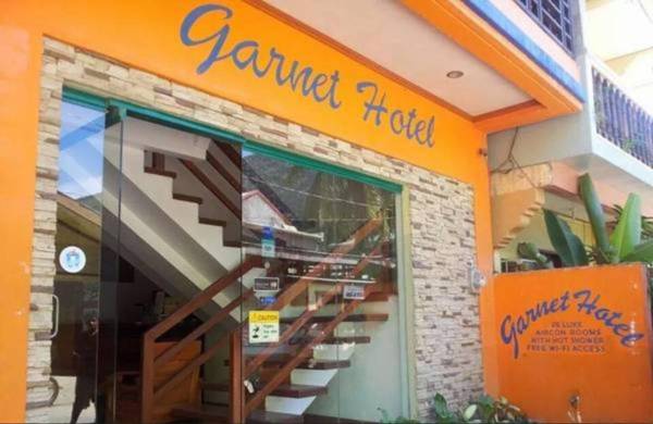 Garnet Hotel