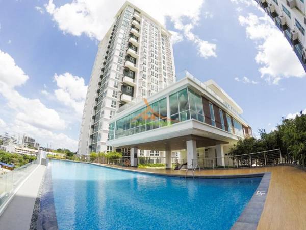 New Cozy Studio Unit w/Wifi&Netflix @Abreeza(1103)