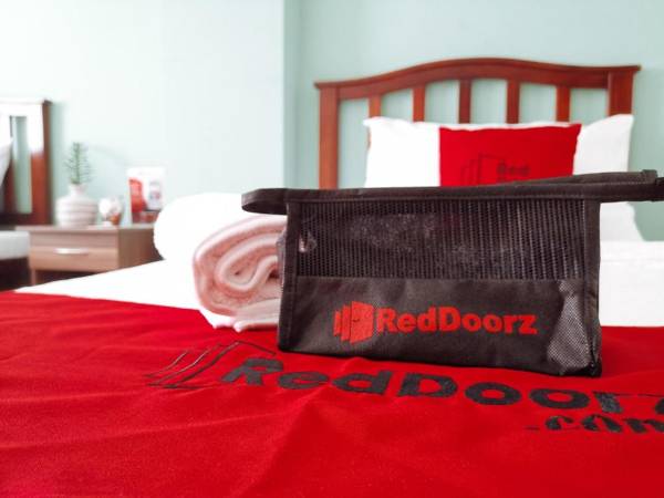 RedDoorz Plus near Bangko Sentral Ng Pilipinas Davao